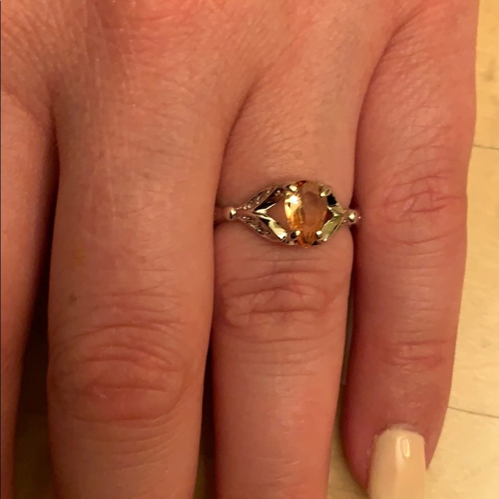 Ring bomb party ring